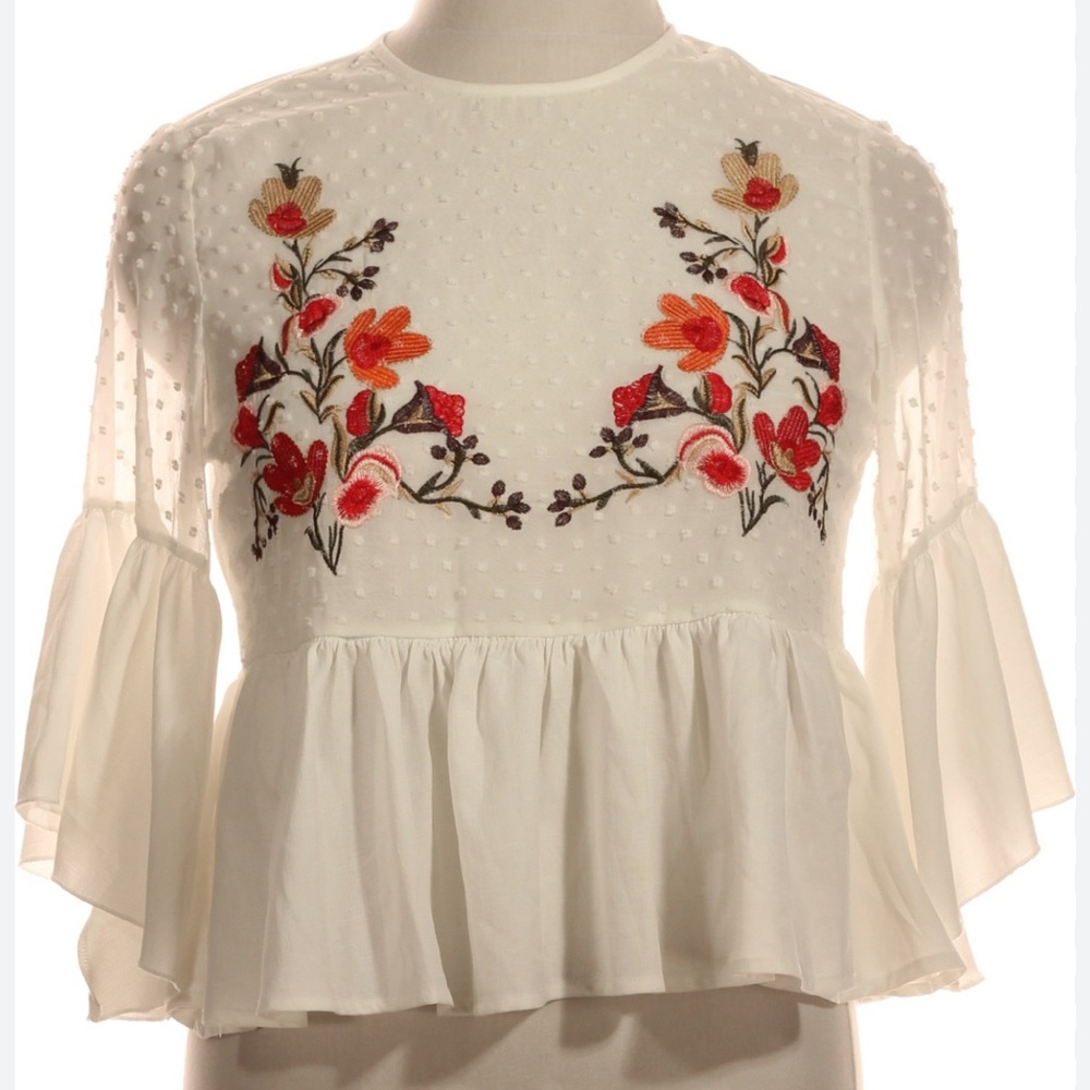 BRAND NEW White Floral Top